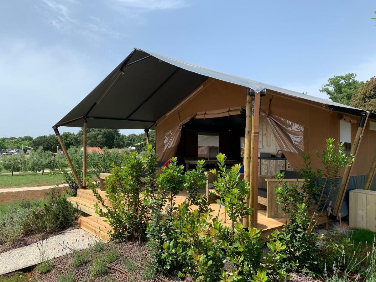 Easyatent Fkk Safari Tent Ulika Naturist - Clothes Free 포레치 외부 사진
